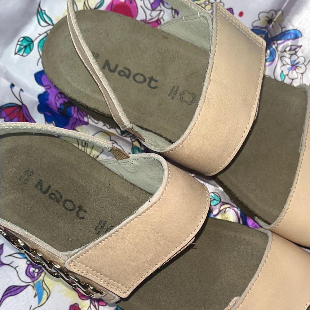 Naot Women's Eliana Sandals - Pale Blush Size 39 -8 US Like New - Picture 2 of 9